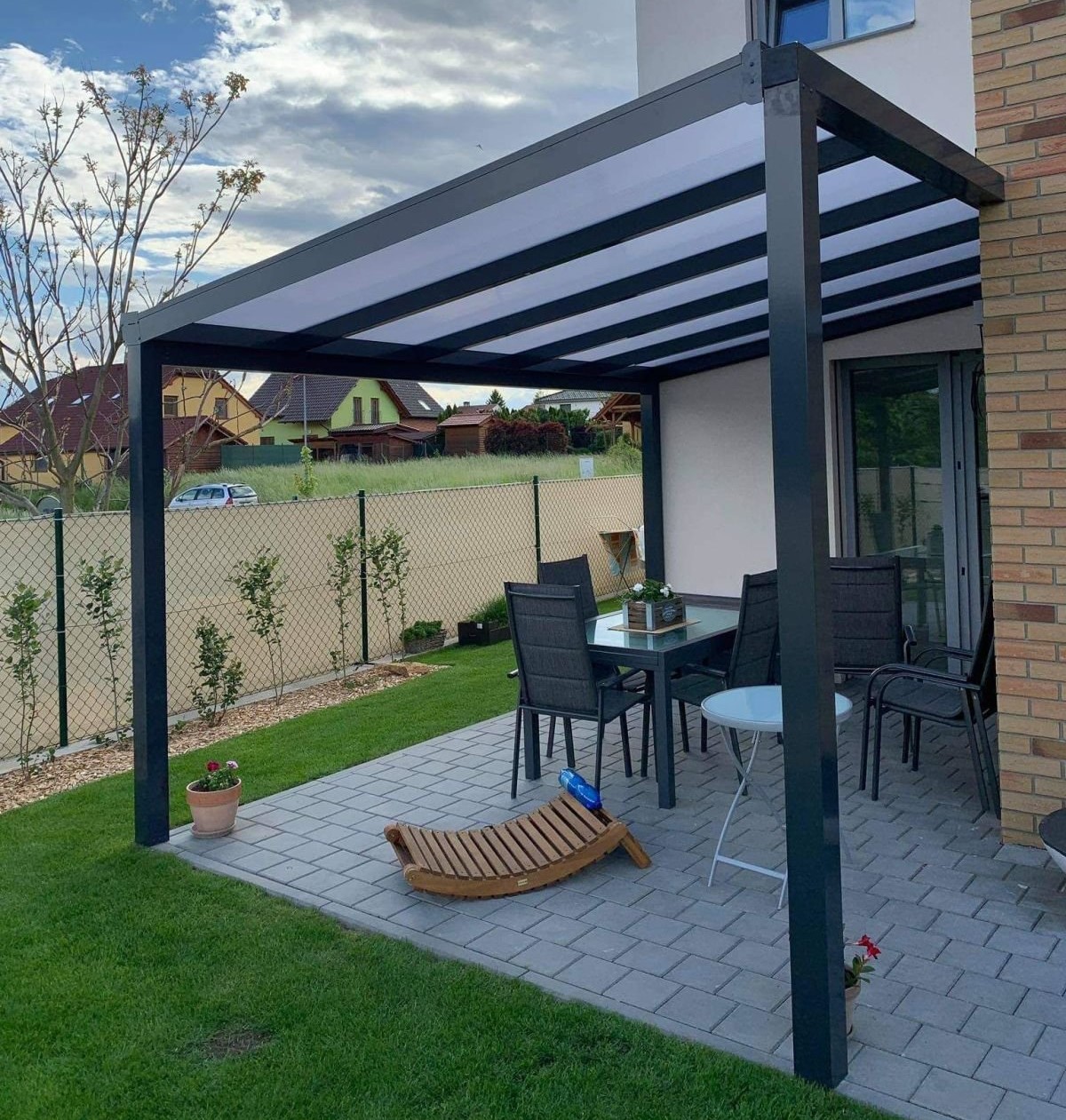 pergola na terasu